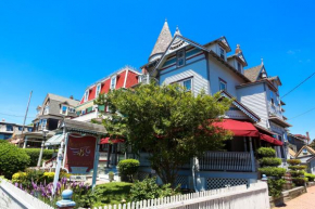 Гостиница Beauclaires Bed & Breakfast  Кейп Мей
